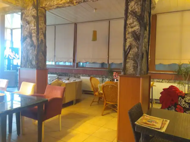 Rengarenk Cafe'nin yemek ve ambiyans fotoğrafları 2