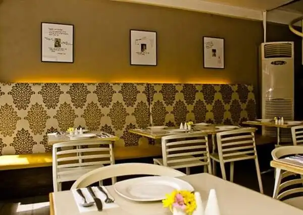 Villa Cafe Food Photo 3