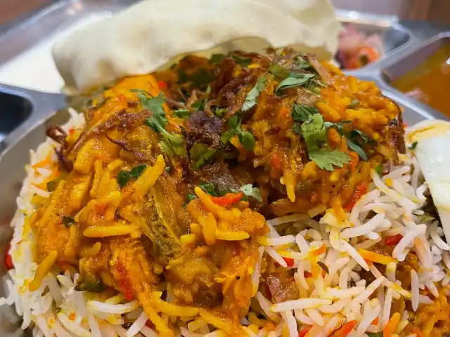 Big Singh Chapati Punjabi Cuisine Food Photo 1