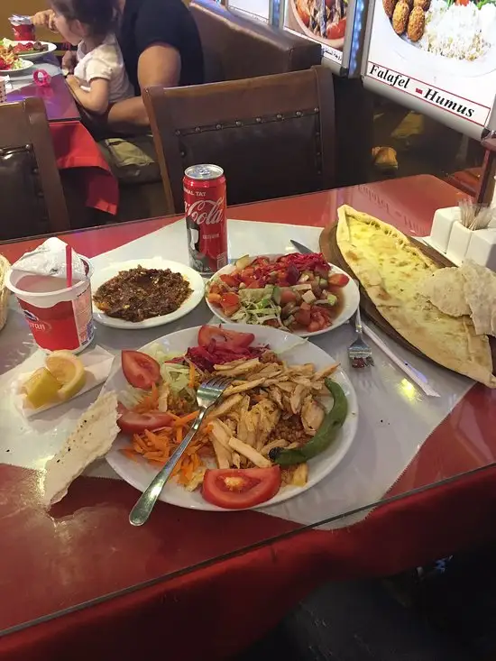 Antep Kebap & Lahmacun Salonu'nin yemek ve ambiyans fotoğrafları 3