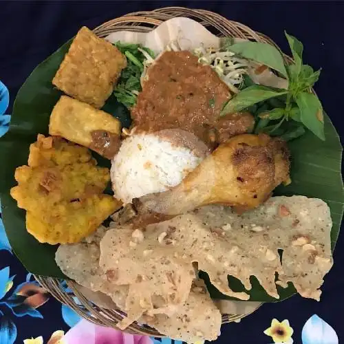 Gambar Makanan Warung Nasi Pecel Madiun Puntikayu, Cabang Kambang Iwak 3