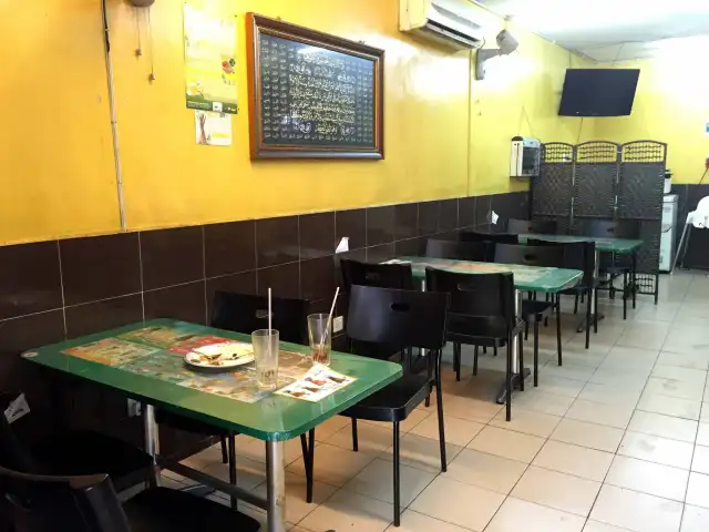 Aman Cafe Food Photo 2