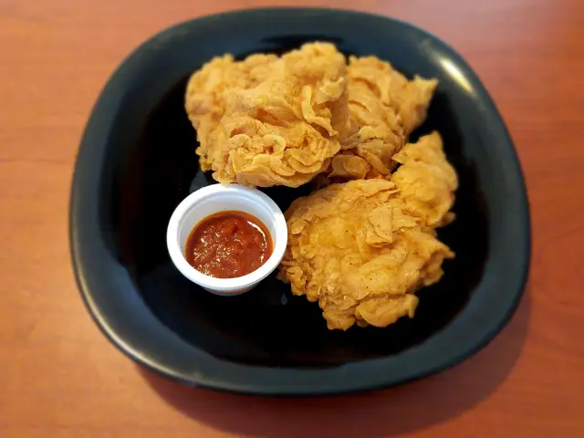 Eugene's Town Fried Chicken - San Roque