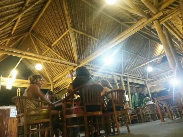 Gambar Makanan Casa Bambu Canteen 11