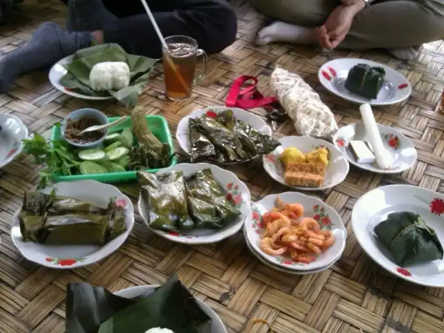 Gambar Makanan Rumah Makan Pepes Jambal (Bp. H. Dirdja), Cabang Walahar 13