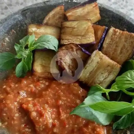 Gambar Makanan Warung Bu Mega, Denpasar 16