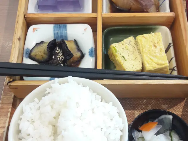 Gambar Makanan Uchino Shokudo 1