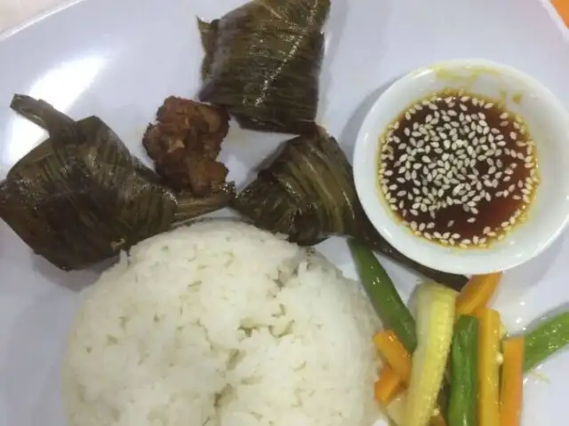 Dua Jempol Seafood & Asian Food