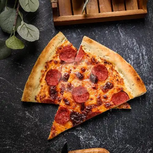 Gambar Makanan Pizza Cartel, Gedong 6