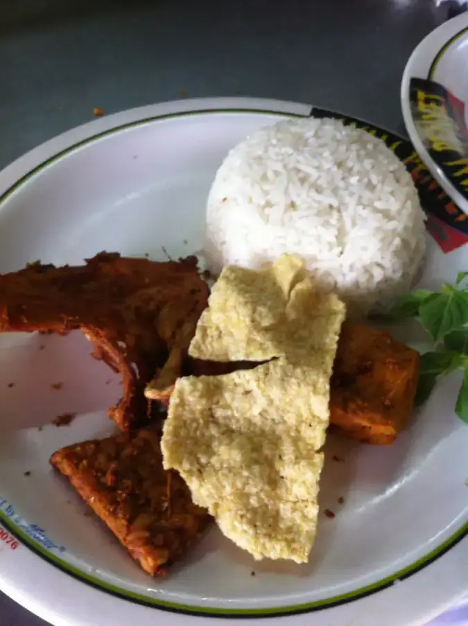 Ayam Penyet Surabaya