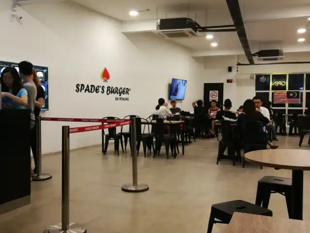 Spade’s Burger Food Photo 12