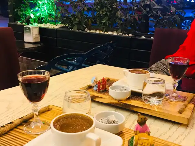 Bi Mola Cafe Kahvaltı'nin yemek ve ambiyans fotoğrafları 2