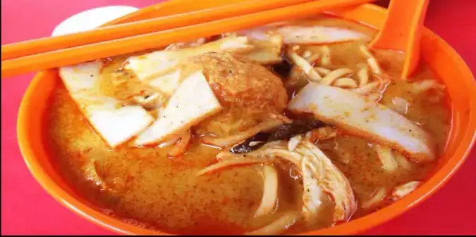 Alor Corner Curry Noodle