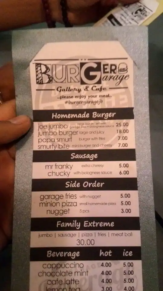 Burger Garage Gallery & Cafe Food Photo 10