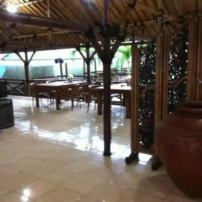 Saung Seafood