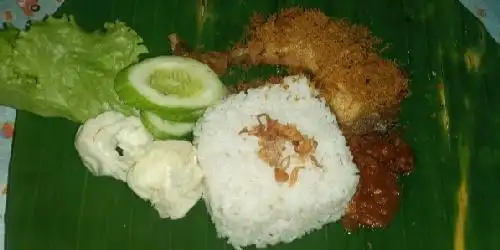 Ayam Penyet Tulang Lunak Faisal & Fazri