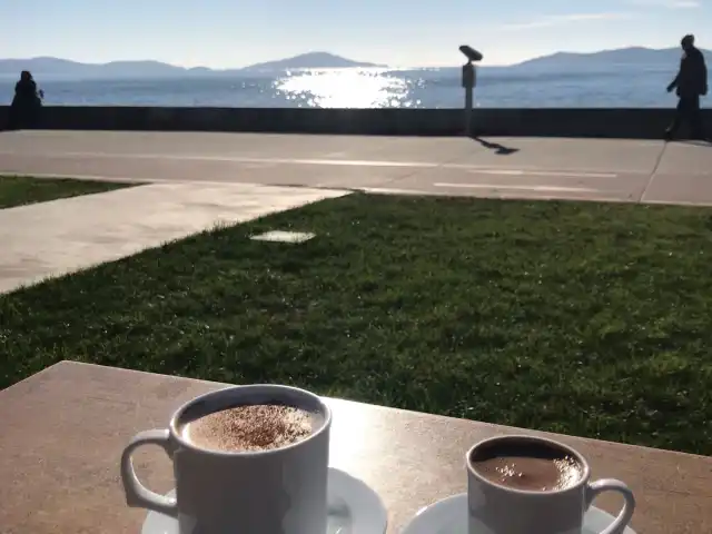 Altıntepe Sahil Beltur Cafe'nin yemek ve ambiyans fotoğrafları 2