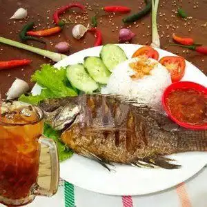 Gambar Makanan BEBEK DAN AYAM BAKAR LARISSO 10