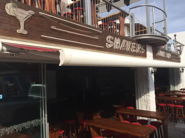 Shakers Dance Bar'nin yemek ve ambiyans fotoğrafları 2