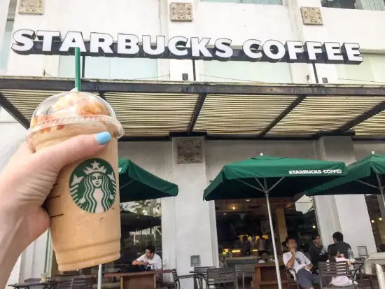 Gambar Makanan Starbucks Discovery Shopping Mal 15