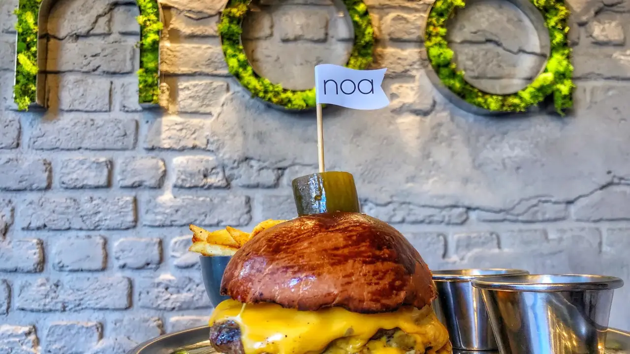Noa Burger & Food