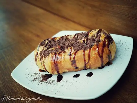 Gambar Makanan Lanank Bakery & Coffee 8