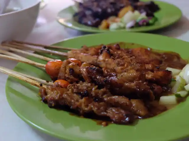 Gambar Makanan Warung Sate H. Ismail 15