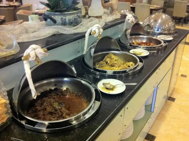 Gambar Makanan Coffee Shop - Grand Cemara Hotel 9