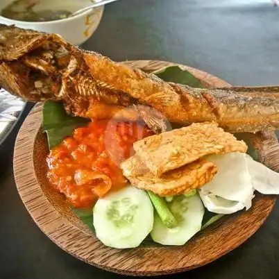 Gambar Makanan Pecel Ayam Dan Nasi Goreng Teh Iyul, Cisarua 1