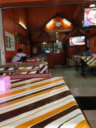 Arina Tomyam Hulu Langat