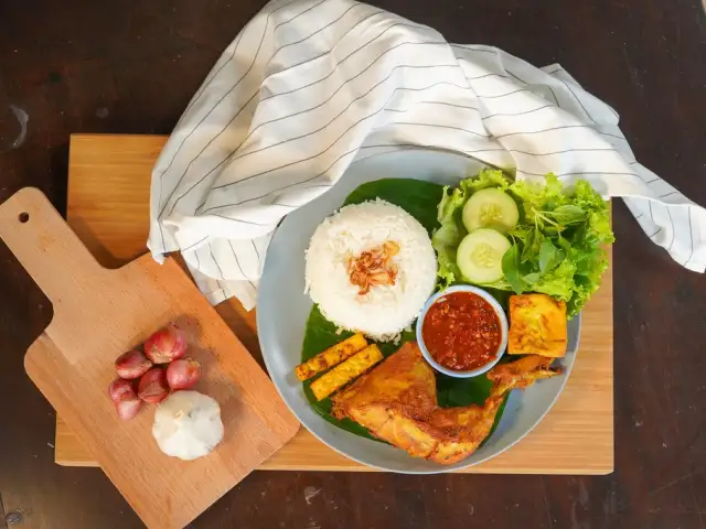 Gambar Makanan Urban Bakso & Mie Ayam 9