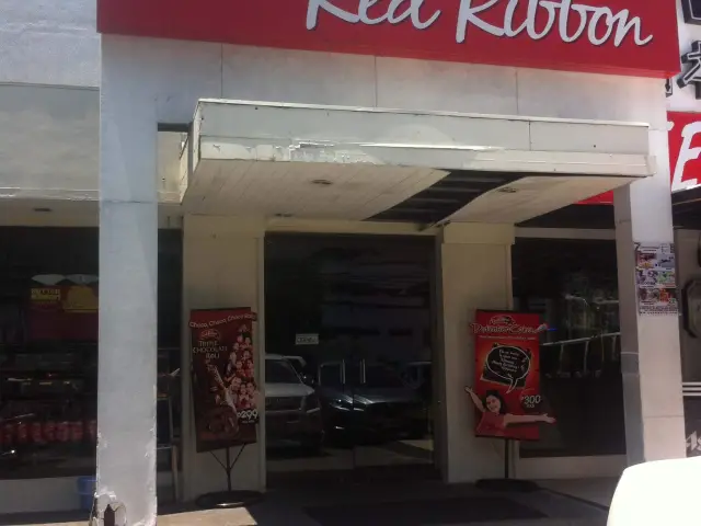 Red Ribbon Bakeshop Food Photo 6