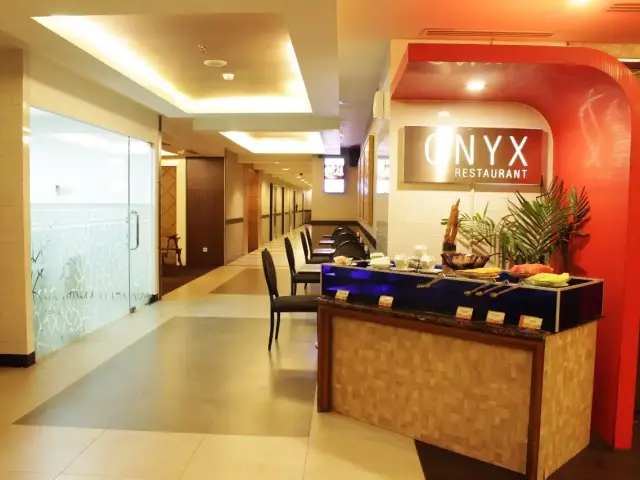 Gambar Makanan Onyx - Best Western Plus Kemayoran Hotel 6