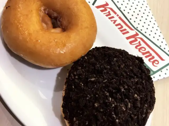 Krispy Kreme Doughnuts Food Photo 7