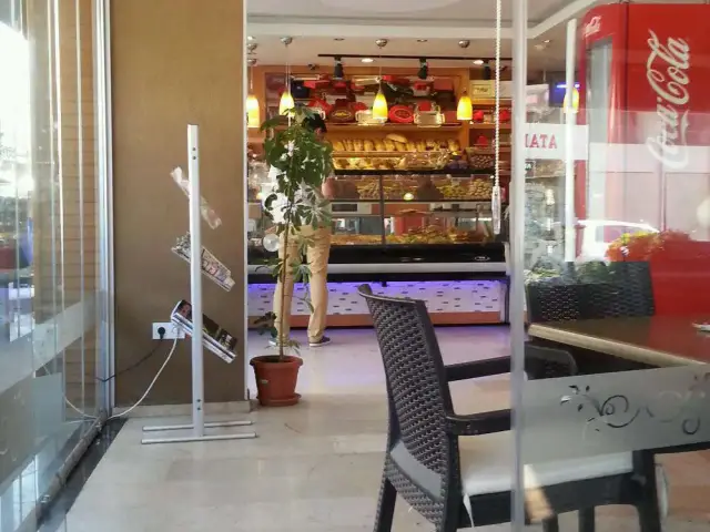 Harmoni Fırın & Patisserie'nin yemek ve ambiyans fotoğrafları 3