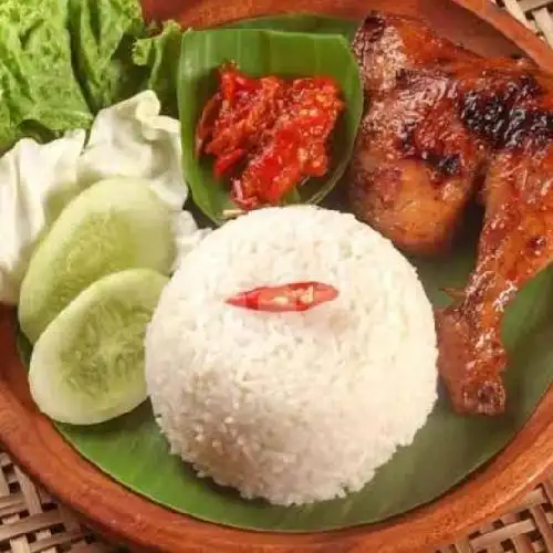 Gambar Makanan Warung Aryatika, Jl Bhayangkara Kios Pasar Pamenang Nomor 8 Pare Kediri.  12