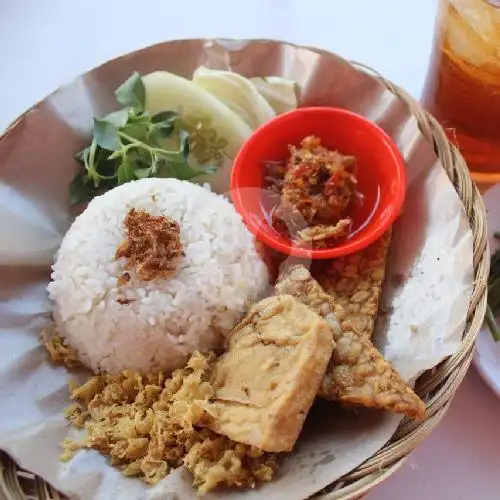 Gambar Makanan Warung Penyetan Bu Wid, Karangmalang 9