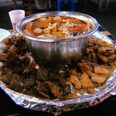 Rizqin Steamboat n Grill