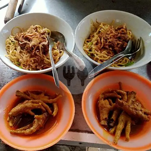 Gambar Makanan Soto Mie Jakarta Bang Heri Dan Mie Ayam Bang Heri 5
