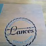 Lances Cafe & Bistro'nin yemek ve ambiyans fotoğrafları 4