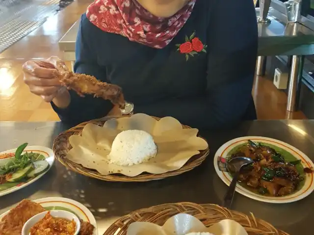 Gambar Makanan Ayam penyet suroboyo 13