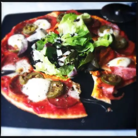 Gambar Makanan Pizza Marzano Kemang 13