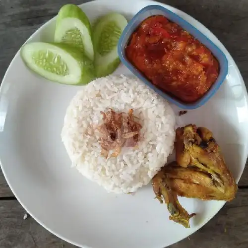 Gambar Makanan Dapur Ummi Oema, Kayu Besar 6