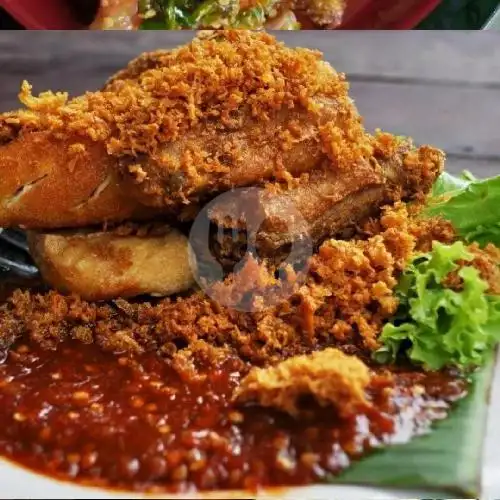 Gambar Makanan Ayam Geprek & Mie Padeh Amak Legends, Pekanbaru 9