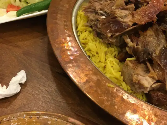Lezzet Kuzu Çevirme'nin yemek ve ambiyans fotoğrafları 8