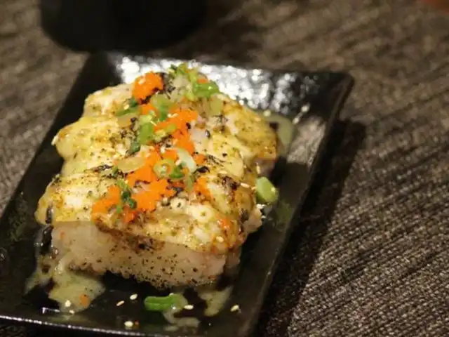 Iku Japanese Fusion Sushi Food Photo 2