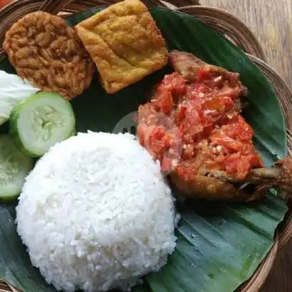 Gambar Makanan Ayam Sambal Om Teguh, Cimanggis 6