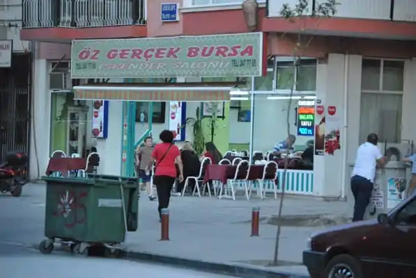 Öz Gerçek Bursa Döner Kebap Salonu'nin yemek ve ambiyans fotoğrafları 5