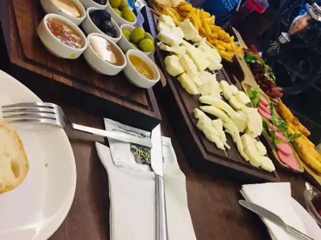 Aşikâr Cafe'nin yemek ve ambiyans fotoğrafları 5