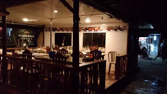 Outrigger Bar